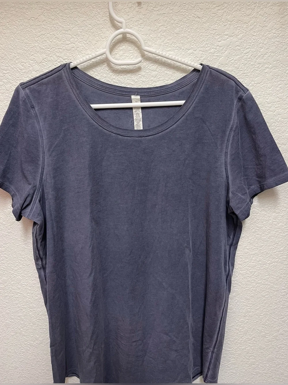 LULULEMON Love Crew Shirt Washed Navy Blue Short Sleeves Women’s Size 10